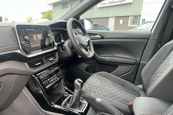 Used Volkswagen T-Cross 2025 for sale - 75073151: Photo 2