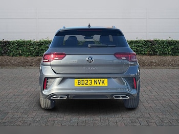 Used Volkswagen T-Roc 2023 for sale - 77884858: Photo
