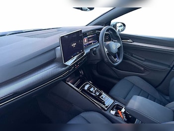 Used Volkswagen Golf 2026 for sale - 77470390: Photo