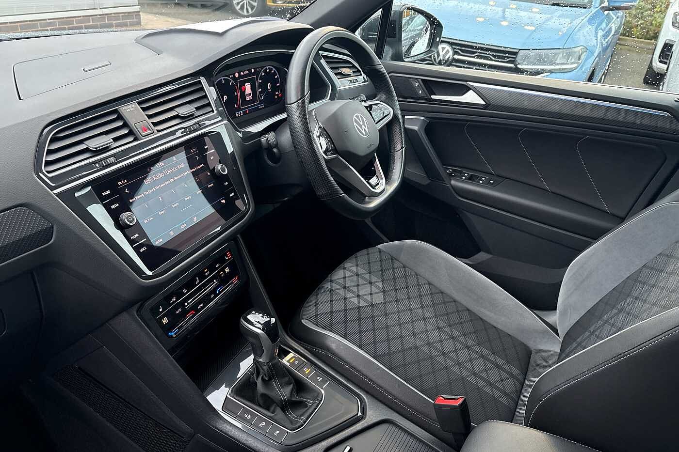 Used Volkswagen Tiguan 2021 for sale - 76202328: Photo 2