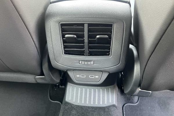 Used Volkswagen T-Roc 2025 for sale - 75142537: Photo 13