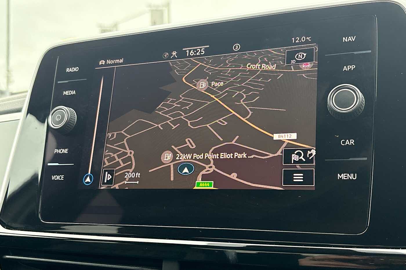 Used Volkswagen T-Roc 2022 for sale - 76123885: Photo 16