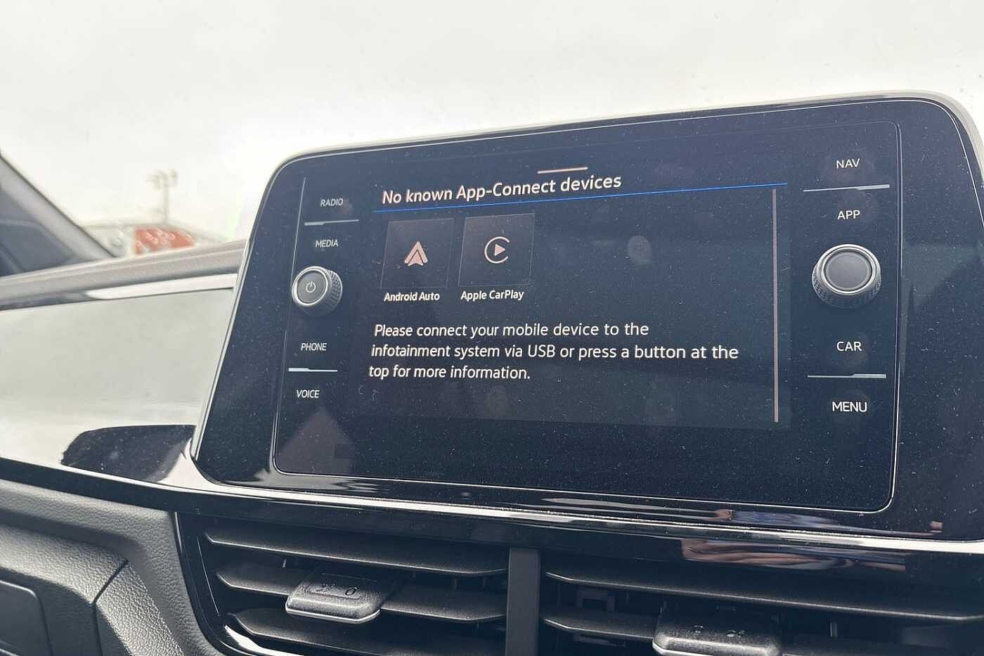 Used Volkswagen T-Roc 2026 for sale - 77840909: Photo 17