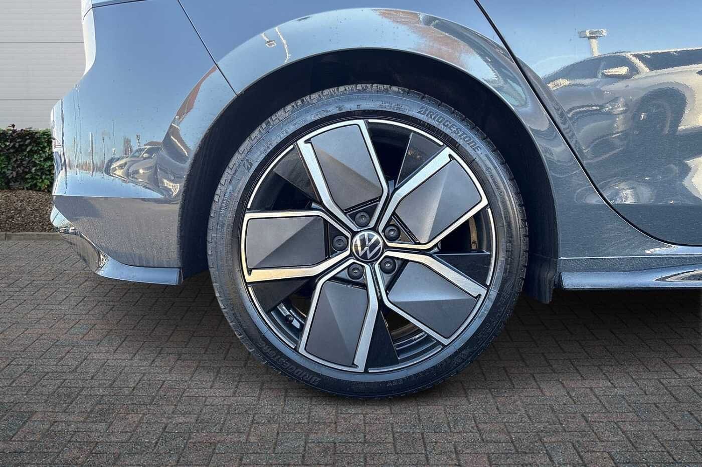 Used Volkswagen Golf 2025 for sale - 76837659: Photo 5