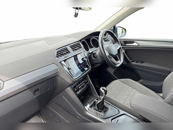 Used Volkswagen Tiguan 2022 for sale - 78923826: Photo