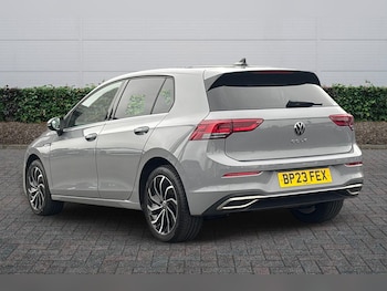 Used Volkswagen Golf 2023 for sale - 77627099: Photo