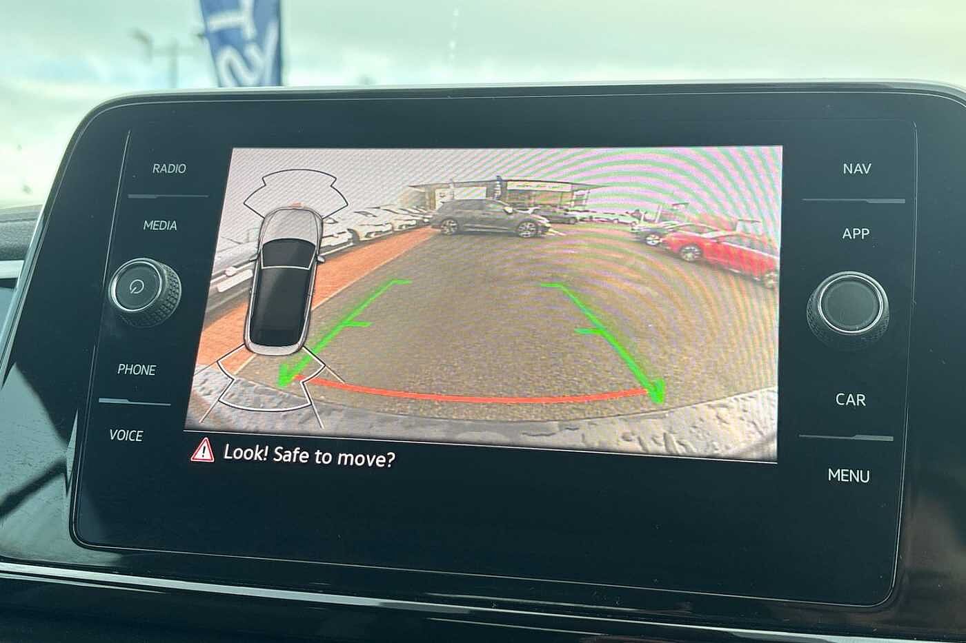 Used Volkswagen T-Roc 2023 for sale - 76837806: Photo 17