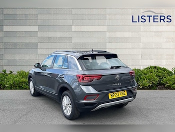 Used Volkswagen T-Roc 2023 for sale - 75328063: Photo