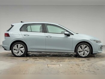 Used Volkswagen Golf 2025 for sale - 78463360: Photo