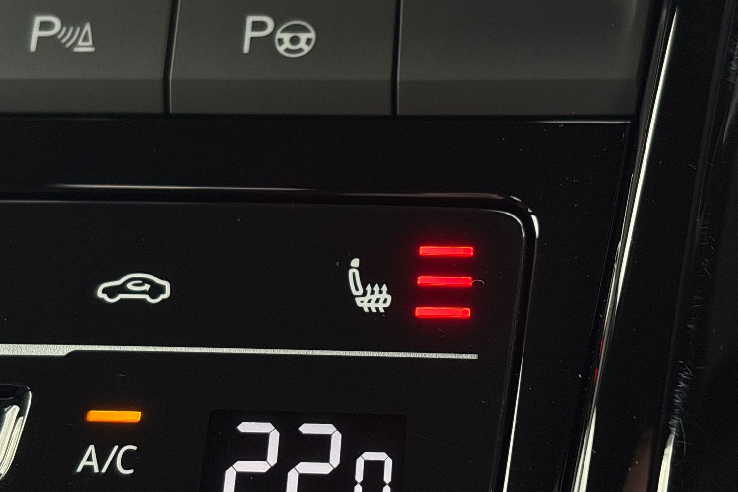 Used Volkswagen T-Roc 2025 for sale - 76514437: Photo 13