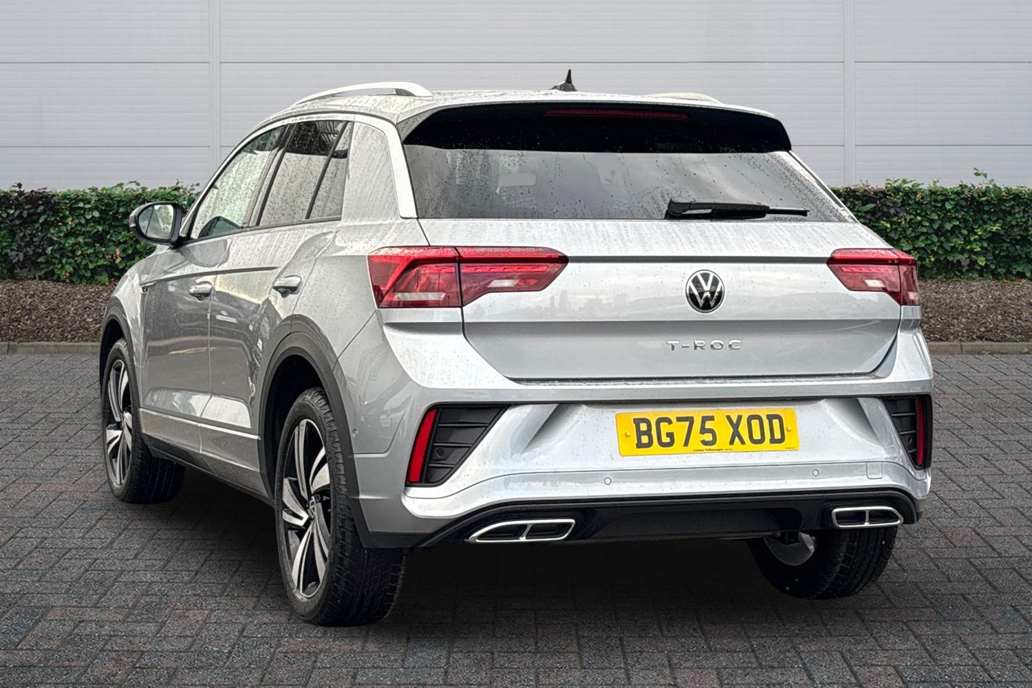 Used Volkswagen T-Roc 2025 for sale - 76514437: Photo 2