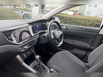 Used Volkswagen Polo 2023 for sale - 76095619: Photo