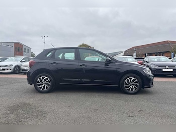 Used Volkswagen Polo 2023 for sale - 76095619: Photo