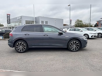 Used Volkswagen Golf 2023 for sale - 76248465: Photo