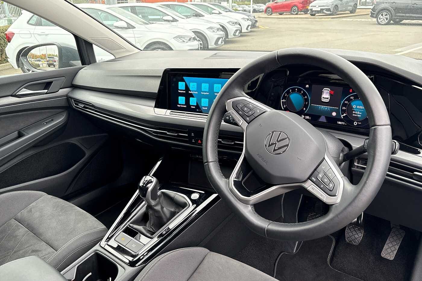 Used Volkswagen Golf 2023 for sale - 76248465: Photo 6