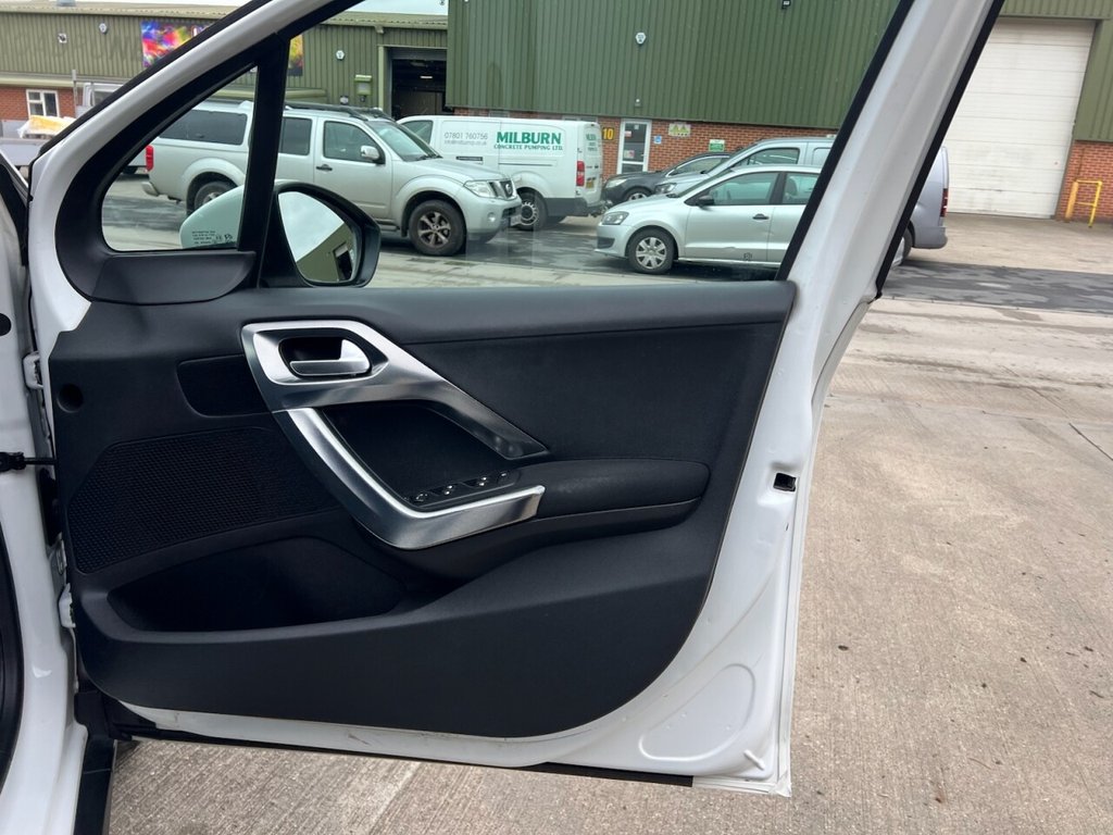 Used Peugeot 2008 2017 for sale - 74973738: Photo 16