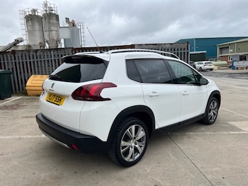 Used Peugeot 2008 2017 for sale - 74973738: Photo