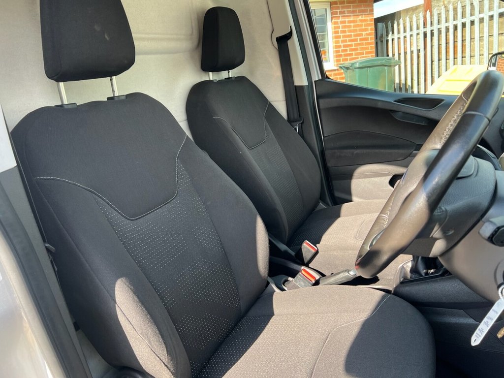 Used Ford Transit Courier 2019 for sale - 75516100: Photo 19