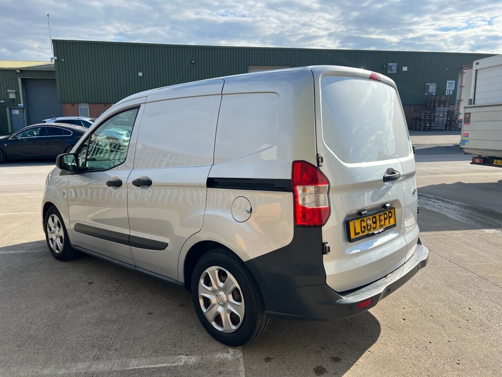 Used Ford Transit Courier 2019 for sale - 75516100: Photo 4