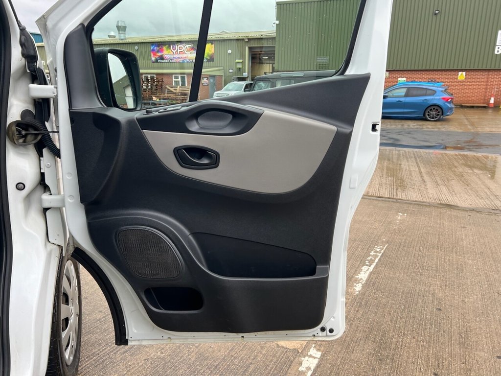 Used Renault Trafic 2018 for sale - 76163518: Photo 15