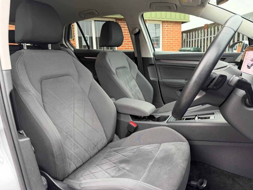 Used Volkswagen Golf 2020 for sale - 77588357: Photo 18