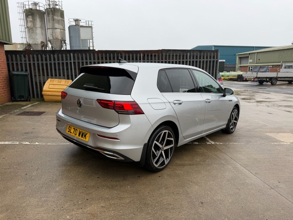 Used Volkswagen Golf 2020 for sale - 77588357: Photo 2