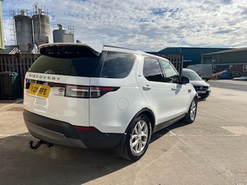 Used Land Rover Discovery 2019 for sale - 76241378: Photo