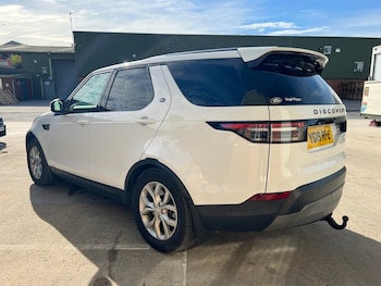 Used Land Rover Discovery 2019 for sale - 76241378: Photo