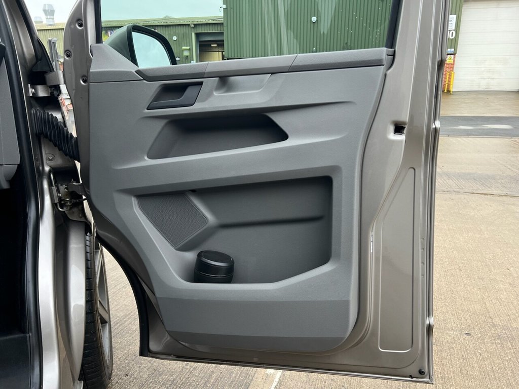 Used Volkswagen Transporter 2022 for sale - 77193445: Photo 17