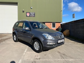 Used Ssangyong Rexton 2016 for sale - 73871600: Photo
