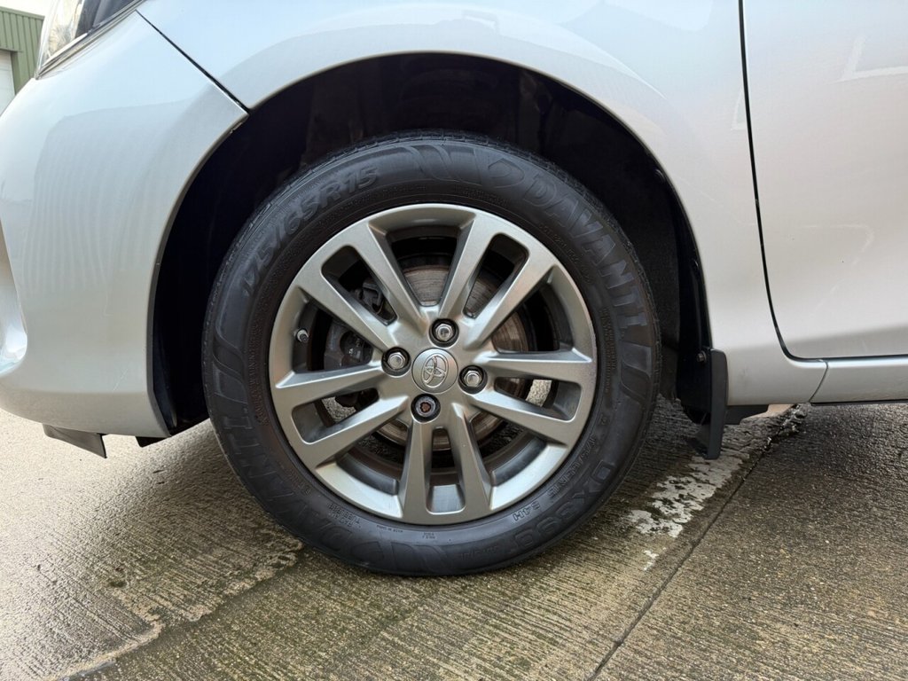 Used Toyota Yaris 2015 for sale - 77525898: Photo 11