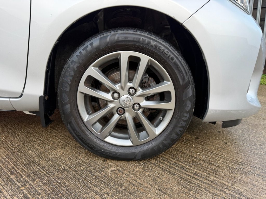 Used Toyota Yaris 2015 for sale - 77525898: Photo 14