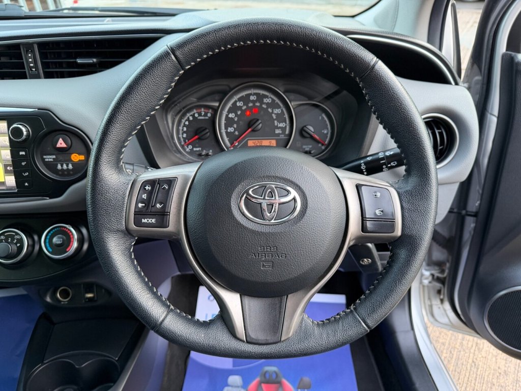 Used Toyota Yaris 2015 for sale - 77525898: Photo 19
