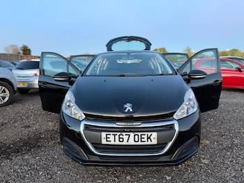 Used Peugeot 208 2018 for sale - 78573025: Photo