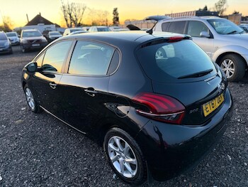 Used Peugeot 208 2018 for sale - 78573025: Photo