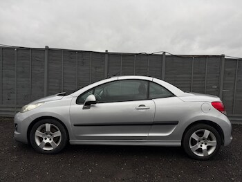 Used Peugeot 207 CC 2010 for sale - 78574057: Photo