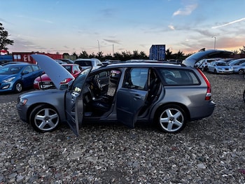 Used Volvo V50 2005 for sale - 78796706: Photo