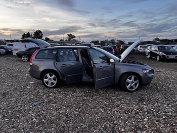 Used Volvo V50 2005 for sale - 79605249: Photo