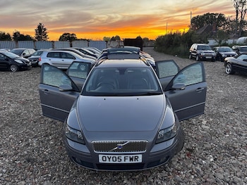 Used Volvo V50 2005 for sale - 79605249: Photo