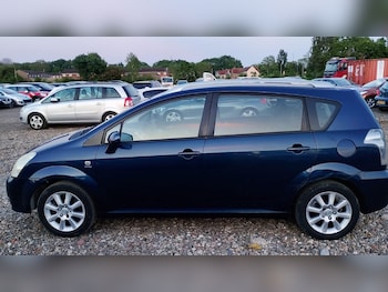 Used Toyota Corolla Verso 2004 for sale - 78796208: Photo