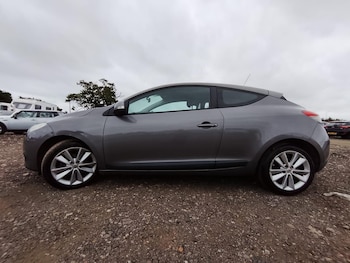 Used Renault Megane 2010 for sale - 78796323: Photo