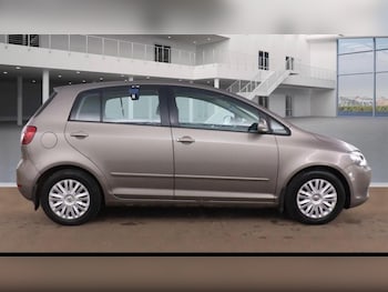 Used Volkswagen Golf Plus 2010 for sale - 78842740: Photo