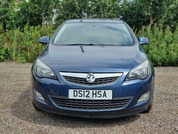 Used Vauxhall Astra 2012 for sale - 78574067: Photo