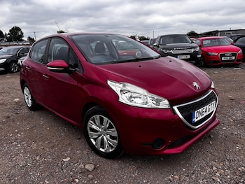 Used Peugeot 208 2014 for sale - 78796182: Photo