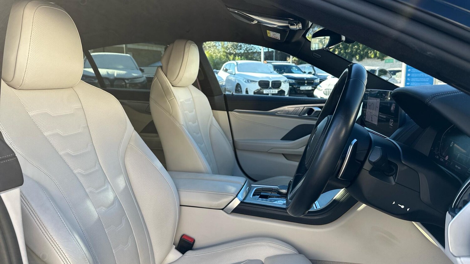 Used BMW 8 Series 2022 for sale - 77604743: Photo 11