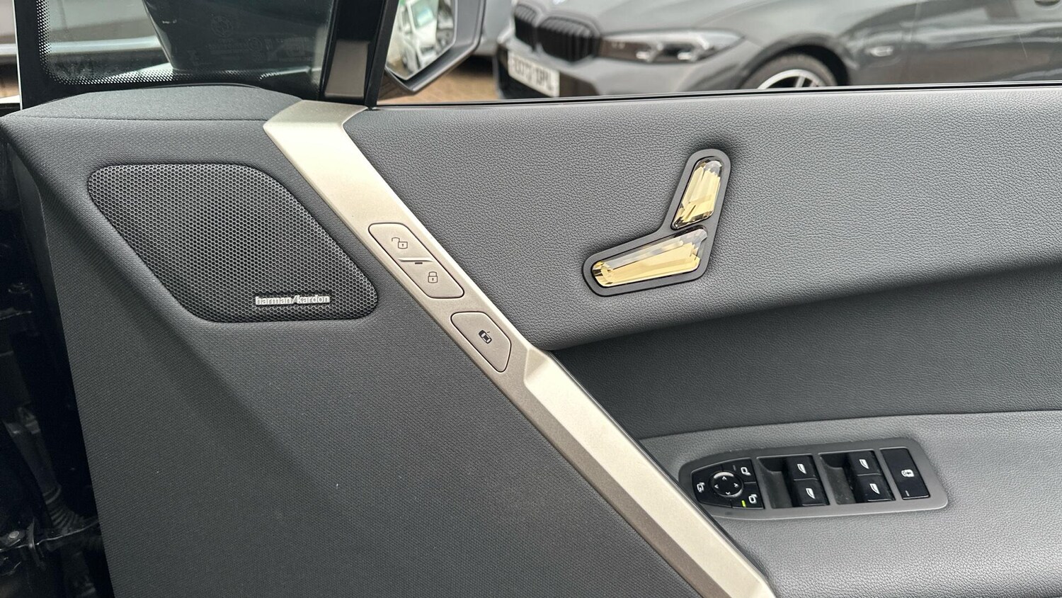 Used BMW iX 2022 for sale - 77604715: Photo 42