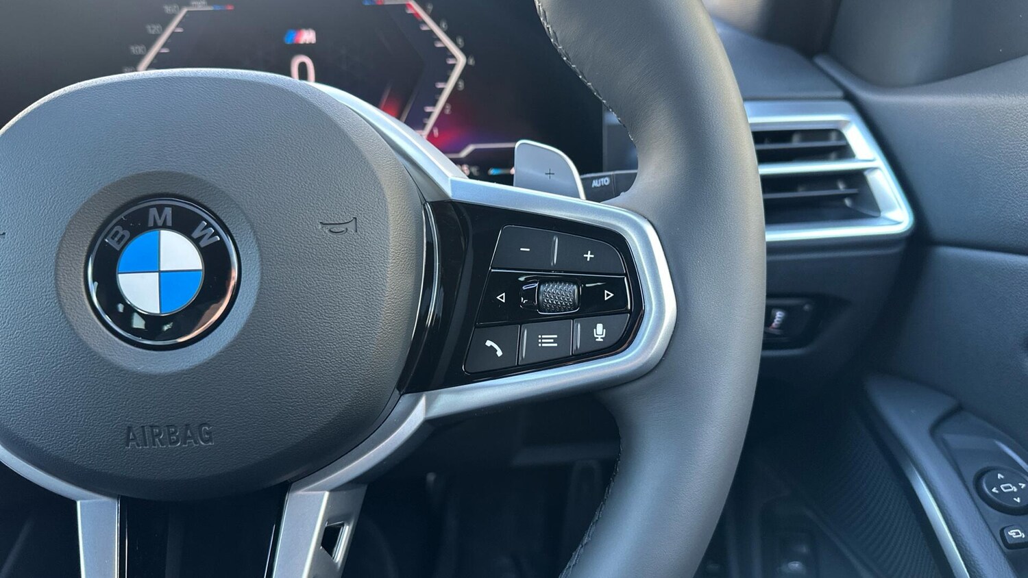 Used BMW 3 Series 2025 for sale - 77604804: Photo 18