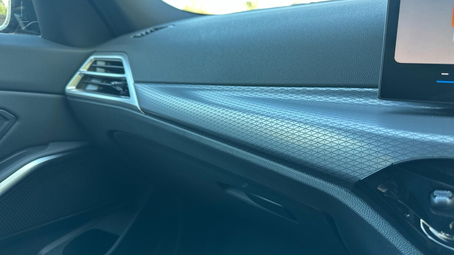 Used BMW 3 Series 2025 for sale - 77604804: Photo 21