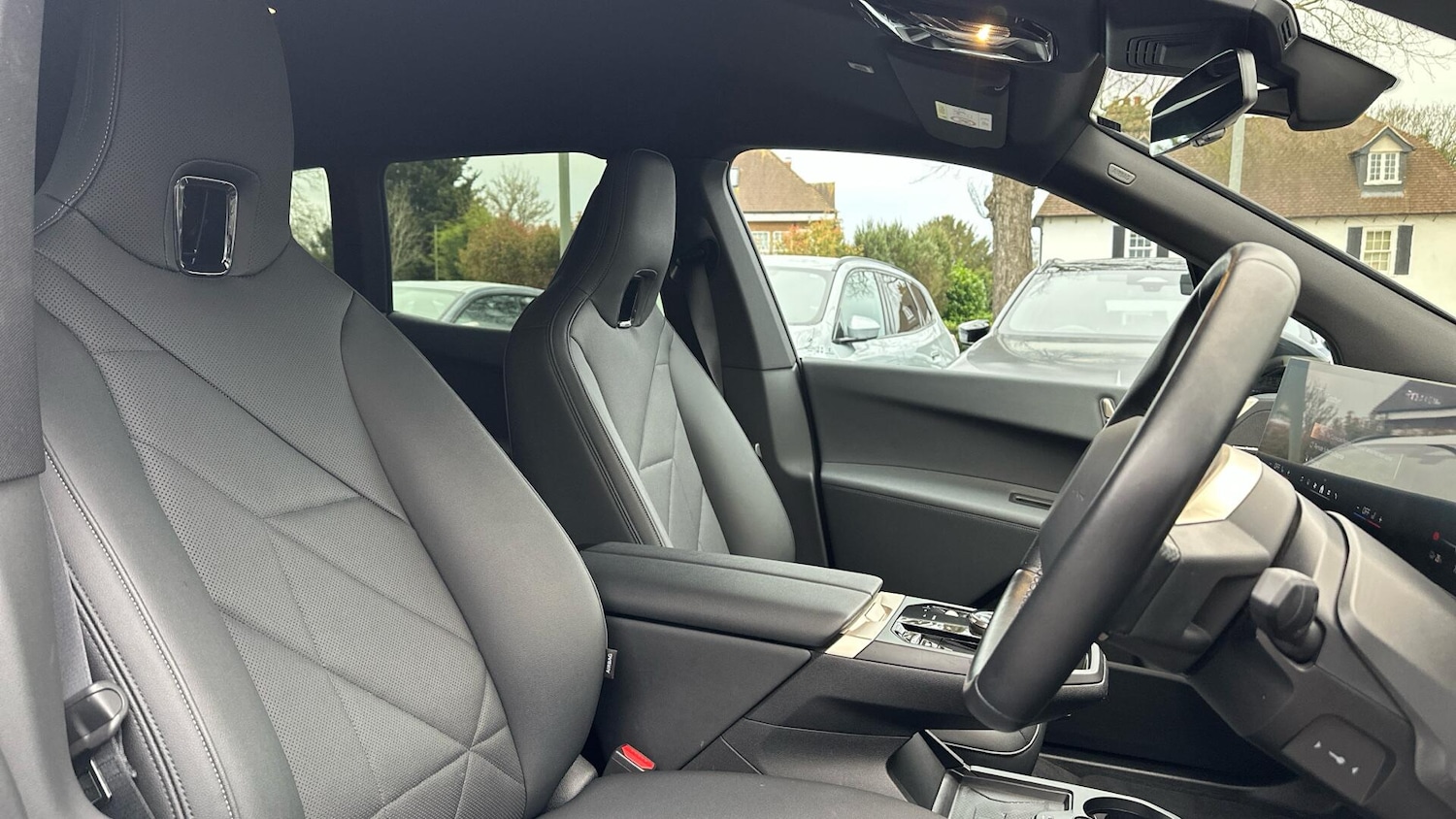 Used BMW iX 2024 for sale - 77982444: Photo 11