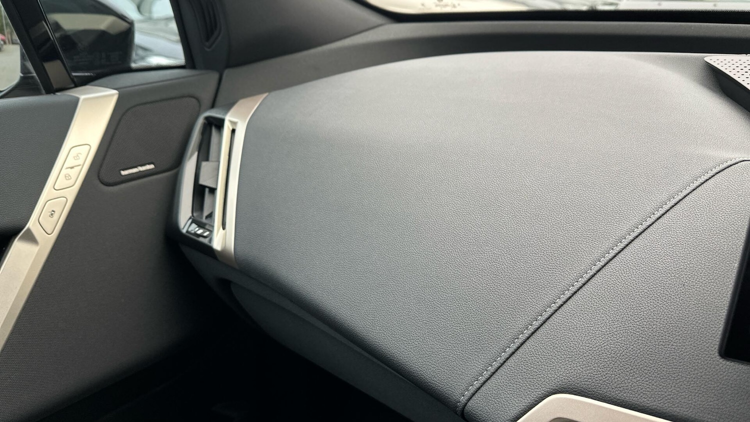 Used BMW iX 2024 for sale - 77982444: Photo 39